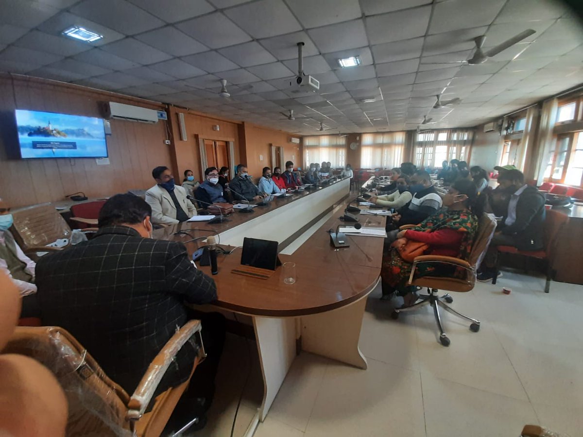 hpsacs's tweet photo. 6th Training of Red Ribbon Clubs' Nodal Officers and Peer Students in District Mandi on 10th November 2021 at Mandi
#RRC
#JoinRRC
#JoinRedRibbonClub
#Youth
#YouthHIVAwareness
#Dail1097
#KnowHIV
#KnowAIDS
#NACOAIDSAPP https://t.co/nhsRbnVkVb