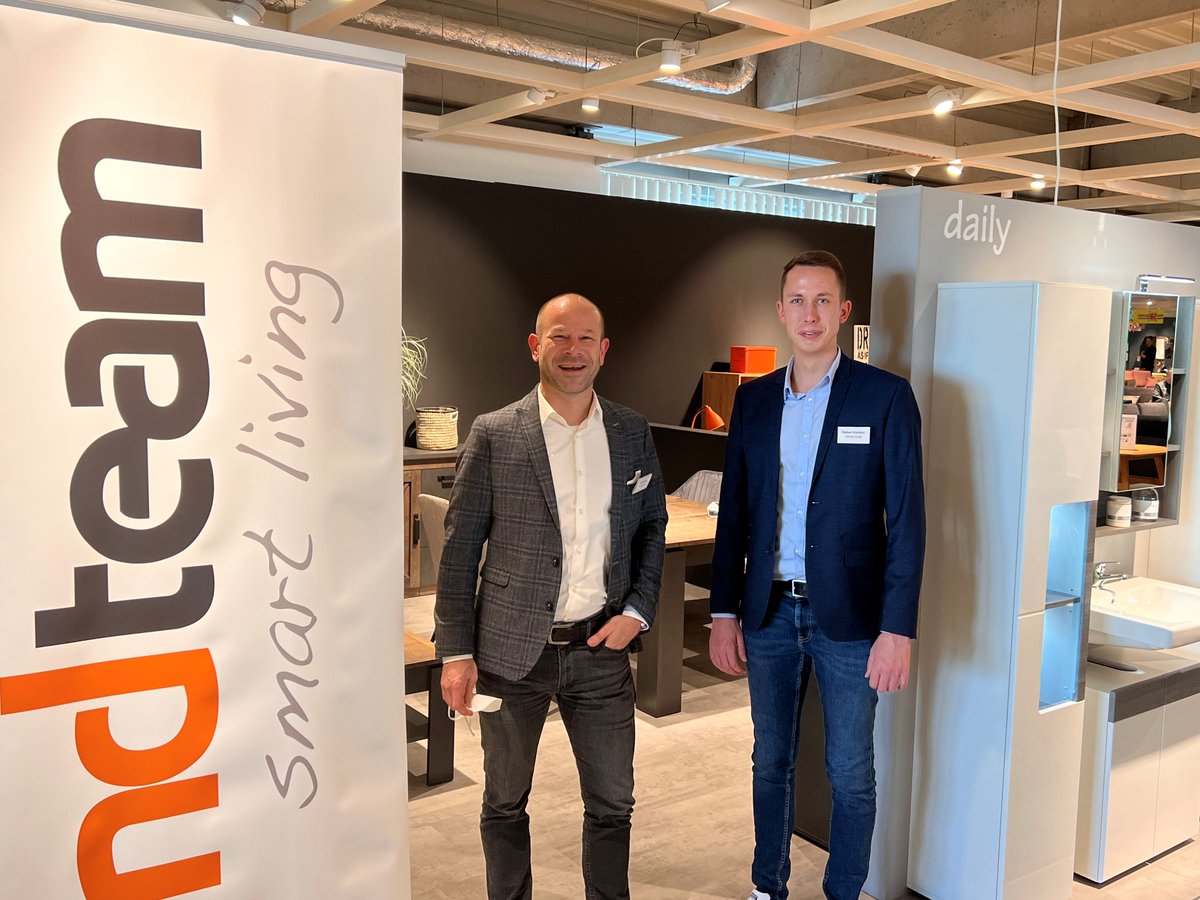 trendteam1's tweet photo. #trendteam zeigte am #Wochenende neue Highlights aus dem #Sortiment auf der PickUp-Messe des #AllianceVerbandes. Fazit: Positive Resonanzen auf unsere #Möbelstücke, gute Frequenzen auf dem Messestand trotz #Corona, tolle Organisation vom Verband - ein gelungener Messeauftritt! 👌 https://t.co/yqPkHozMJ9