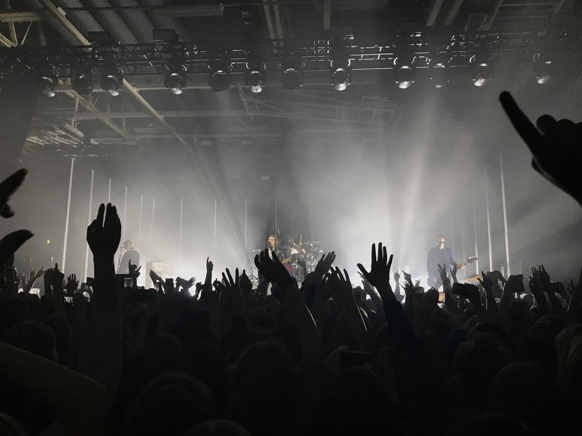 fun5sos's tweet photo. so today it’s 3 years since i last saw 5sos live. how have i survived? https://t.co/GjewH6tBiV