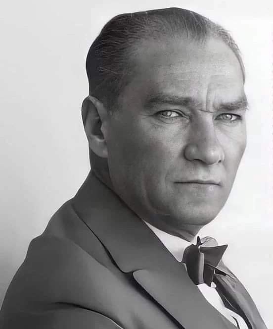 #10kasım193∞
Rahmetle ve minnetle anıyoruz...