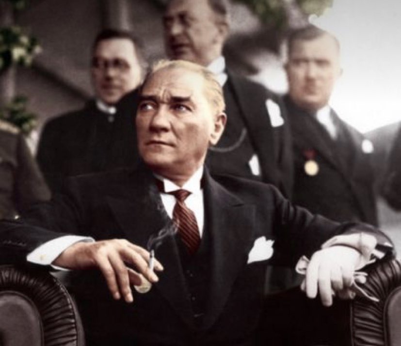 Minnettarız. #10Kasim