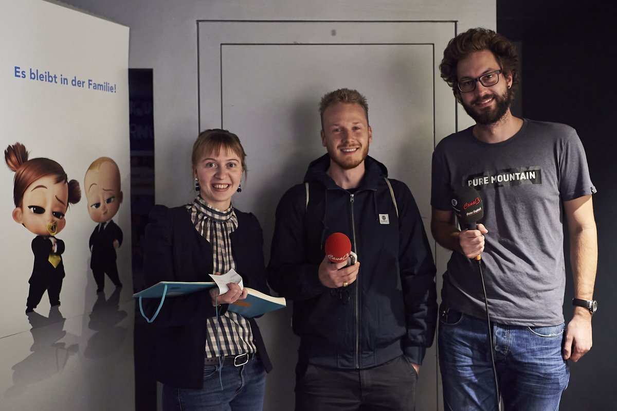 A #Bienne, les journalistes des médias du groupe #Gassmann travaillent ensemble, comme eine Familie!😀 @JournalduJura #radioCanal3 <a href="/telebielinguetv/">TeleBielingueTV</a>