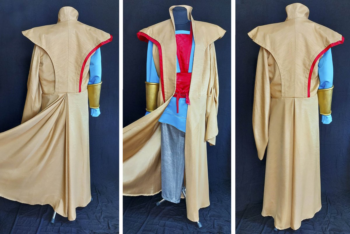 Ребята, кричу о помощи!! ПОМОГИТЕ ОСВОБОДИТЬ ШКАФ 💔
Весь косплей пошит у портной, цены ниже материалов, перешлю куда угодно ❤️
1) Грандмастер - плащ, рубашка (на молнии сзади), блестящие штаны, наруч. Размер 46-48, рост 175.
2500р