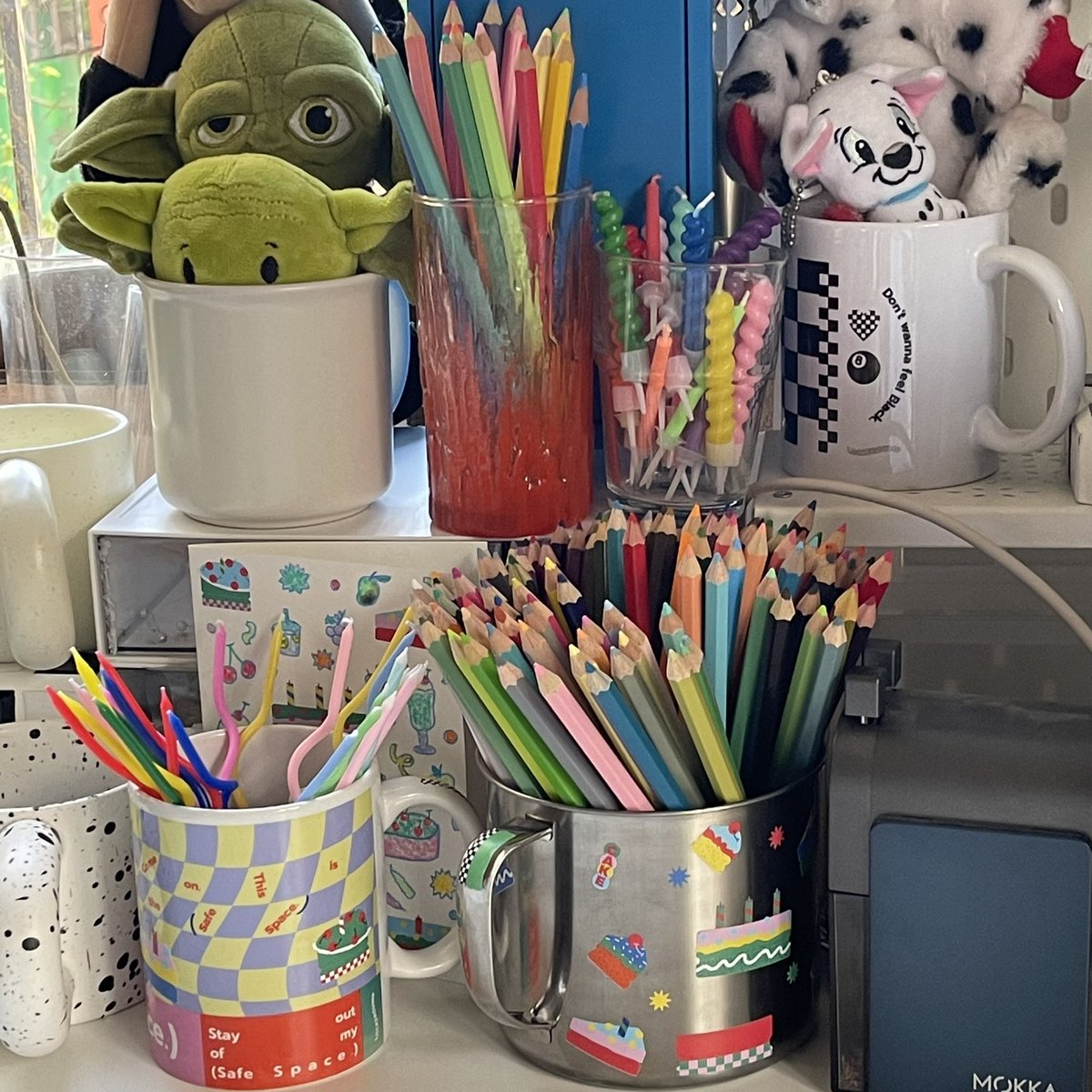 lockerdump's tweet photo. 🍇🍏🍋🍊🖍 https://t.co/OepWkDGLXE