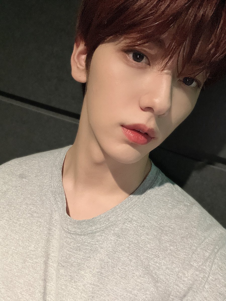 TXT_members tweet picture