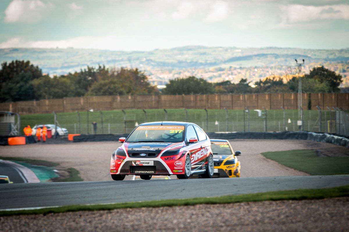 DirenzaUK's tweet photo. The chequered flag has waved over the final round of the @focuscupracing championship.
📸: @sarahhallmsport
#direnza #direnzaperformance #racing #racecar #motorsport #ford #fordfocus #focuscup #mk2focus #st #focusst #st225 #diesel #carparts #tuning #build #trackcar https://t.co/IHjs6cPwqZ