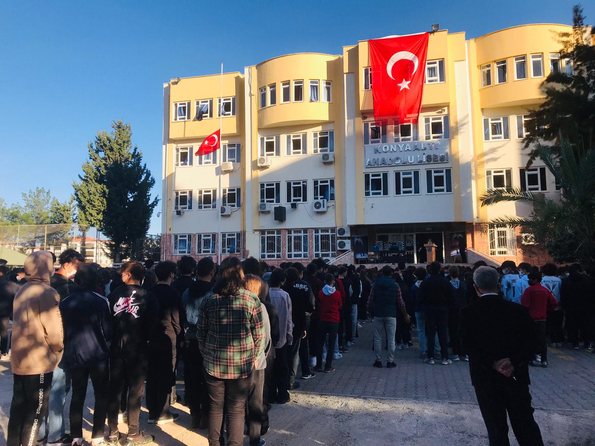 Saygıyla anıyoruz...
<a href="/konyaaltimem/">Konyaaltı İlçe Milli Eğitim Müdürlüğü</a> 
<a href="/antalyamem07/">Antalya İl Millî Eğitim Müdürlüğü</a>