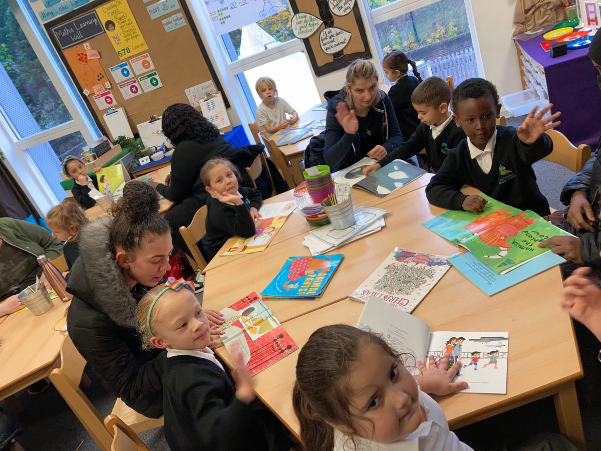 Thank you parents for another amazing turn out at our #parentreadingmorning <a href="/WoodhillSch/">Woodhill Primary School</a> nothing like getting cosy on a cold winters morning ☕️