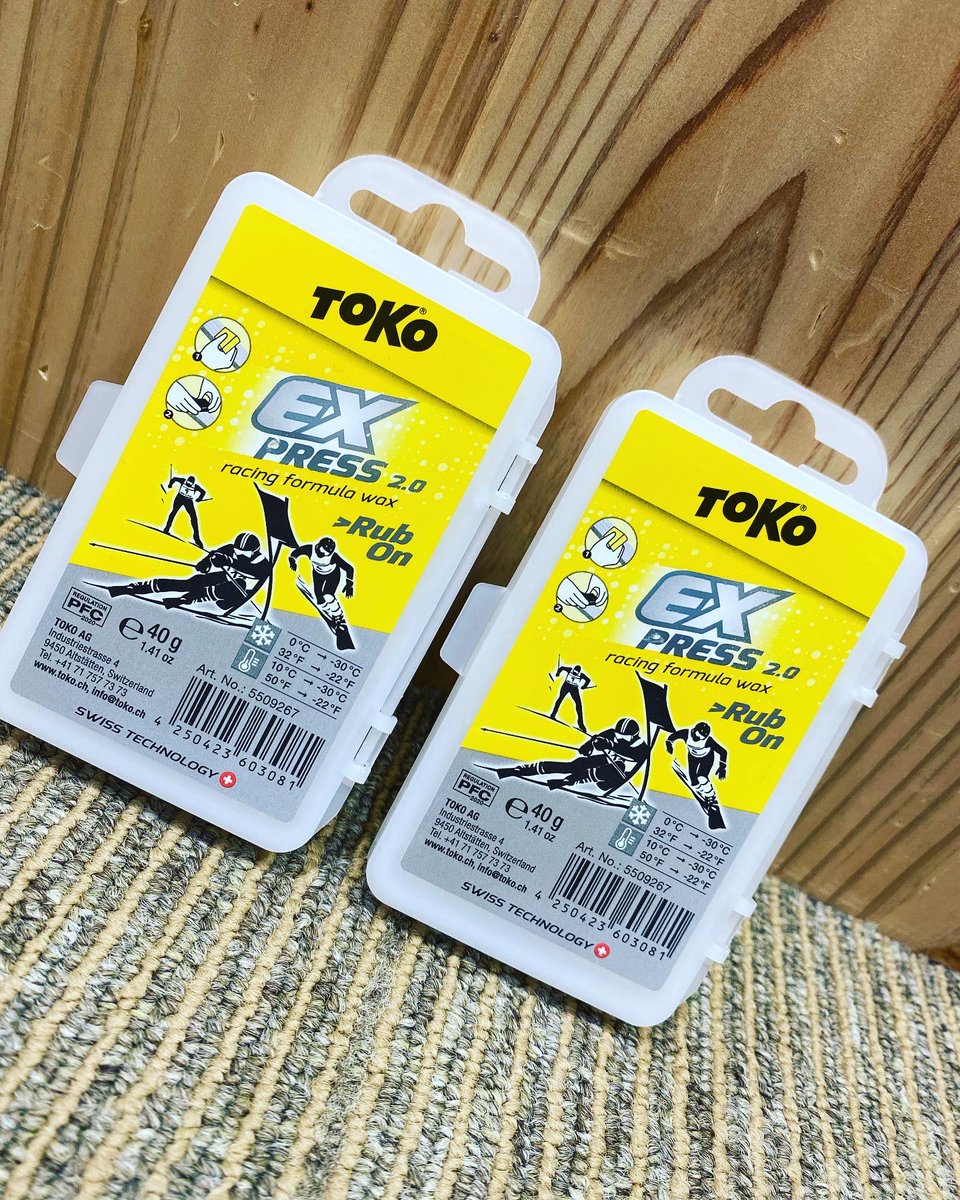 Ishii_Toyama's tweet photo. #石井スポーツ富山店 です🙋♂️
さて本日は簡単に #スキー の滑走性をアップさせるワックスをご紹介❗️
#TOKO
EX PRESS 2.0 #RubOn
中身のワックスを滑走面に直接ぬり、
その後、パッケージ裏面のコルクで擦るだけです❗️
簡単に持ち歩くことも出来るのでどんな時でもワックスできます🔥 https://t.co/jzNP8DGT0M