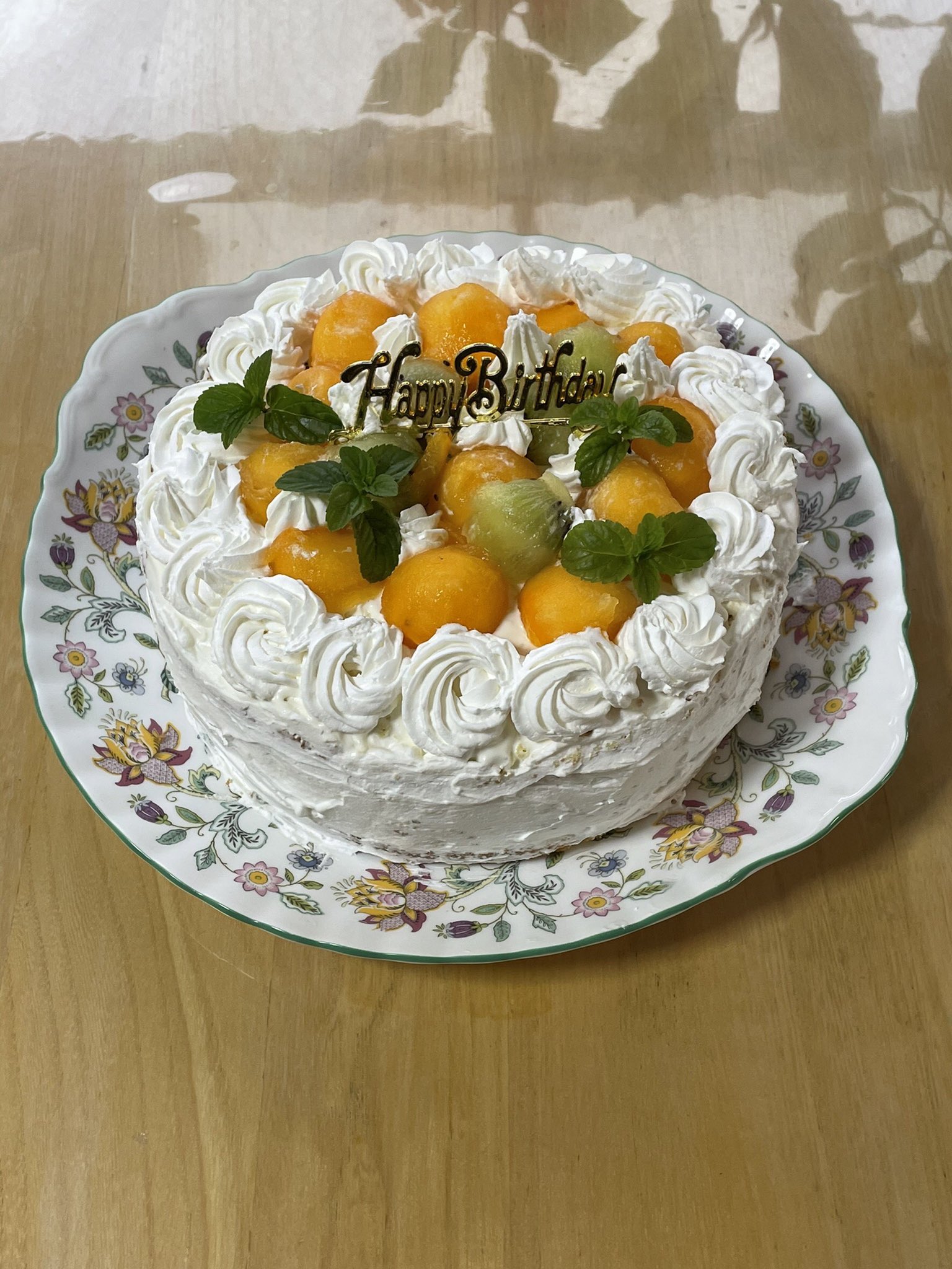 北原ゆか Yuka Kitahara お母さんがお誕生日ケーキ焼いてくれた とっても美味しそう 素敵 綺麗 食べてないのに既に味が想像できるのが 何年もずっと側で支えてくれていた事を感じさせてくれます お母さんお父さん 可愛いカッコいい弟 産んでくれて