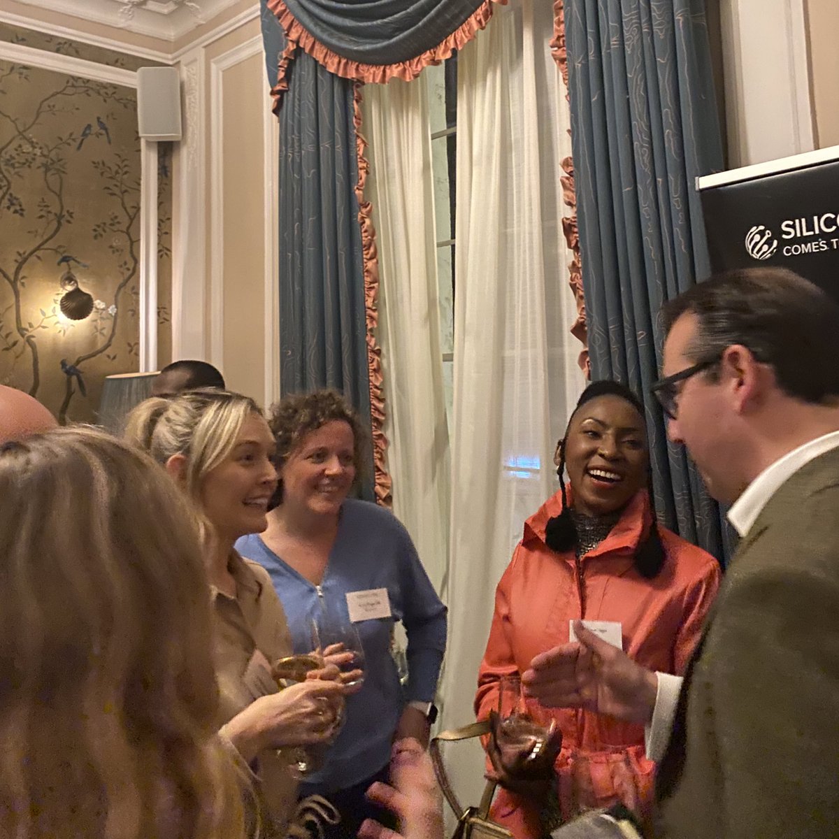 SVC2UK's tweet photo. It was so fantastic to gather our 2021 #ScaleUpClub for the first time last week.
We're looking forward to seeing them all together again at the CEO Summit!
Register for the virtual events: https://t.co/bXiwlqO1l5 https://t.co/tNEHduO2be