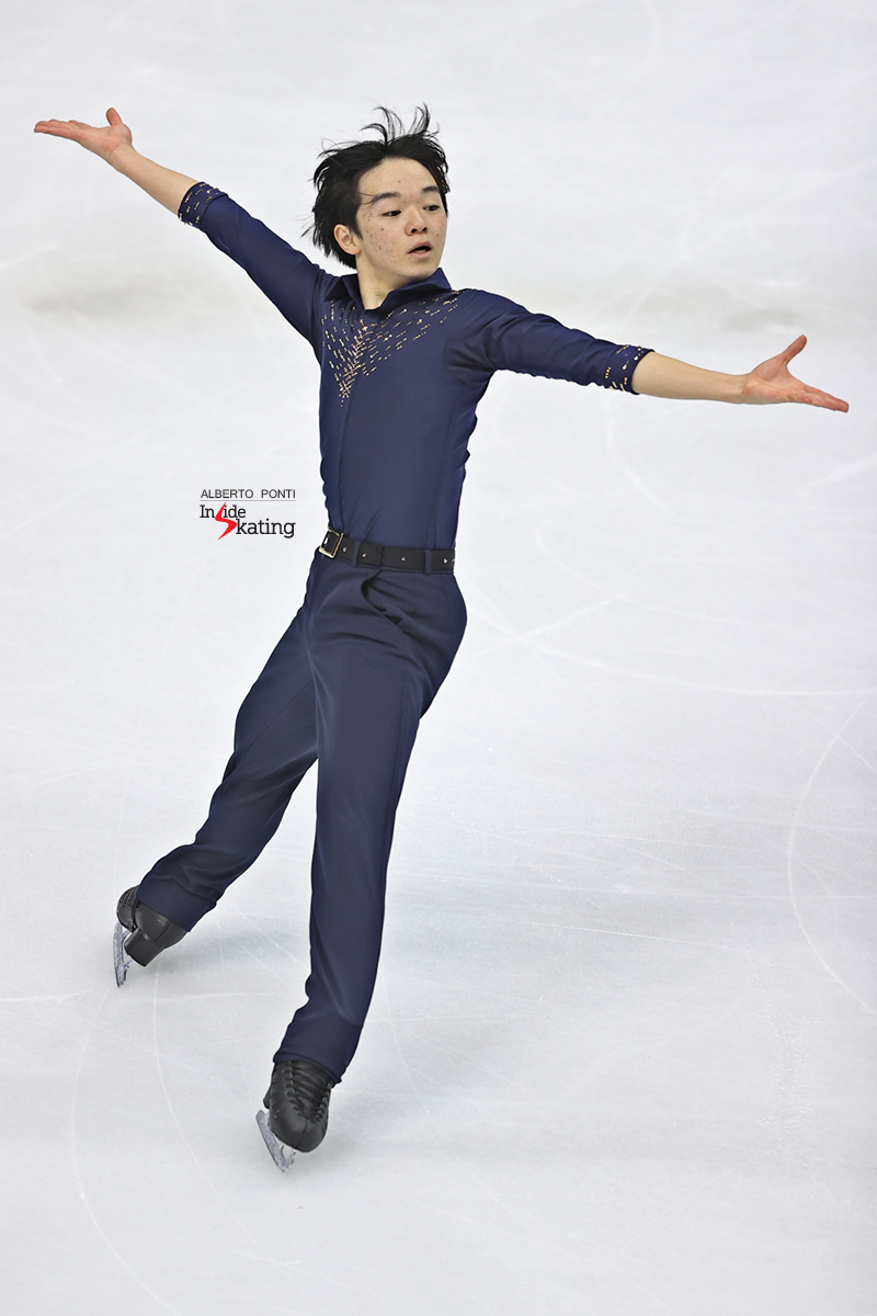 insideskating's tweet photo. And now onto this young man, #YumaKagiyama, and the lightness, the beauty of his skating.
No doubt, skating runs in @yuma_kagiyama05's blood.
#InsideSkatingHighlights #GPItaly https://t.co/dVdvOscGZG