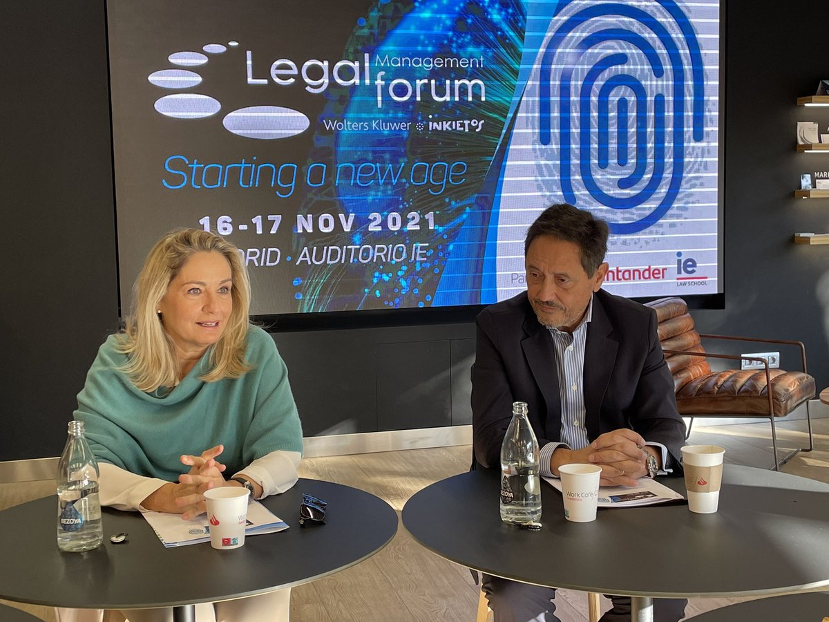 manolohu's tweet photo. Desayuno informativo #LegalForum21. @cristinasancho presidenta #FundacionWK y @emiliomart1411 de @Inkieto5 comparten con la prensa todas las novedades del evento. https://t.co/aVboz8TgT7