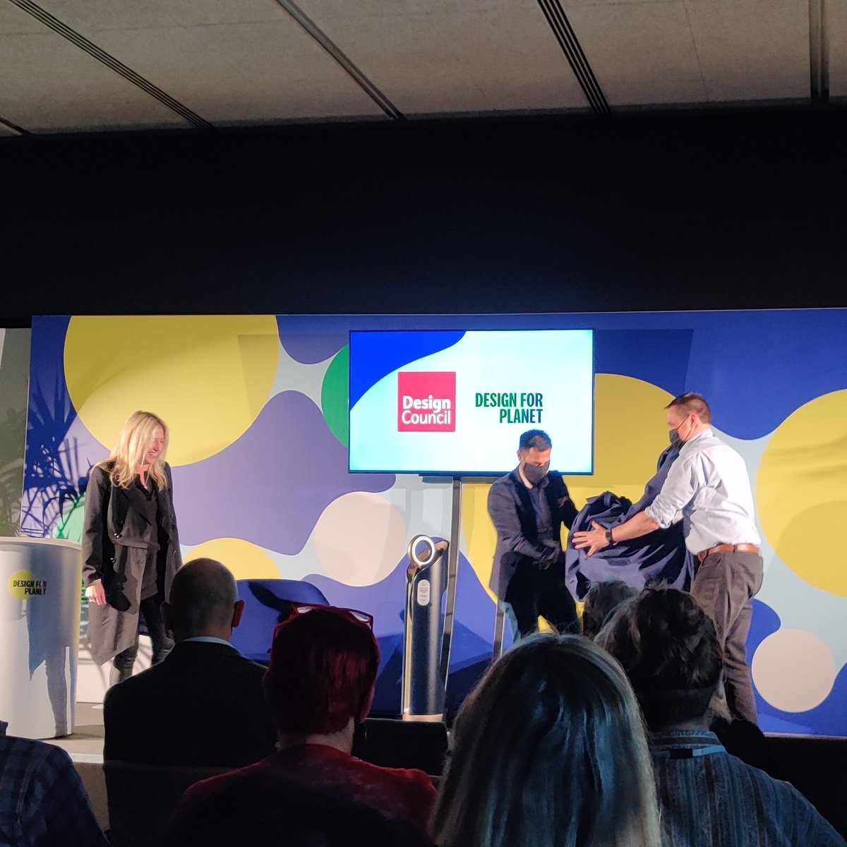 Celebrating #TransportDay at COP26, <a href="/PA_Consulting/">PA Consulting</a> <a href="/RCA/">Royal College of Art</a> unveiling the new design of UK electric vehicle charging point at <a href="/designcouncil/">Design Council</a> #DesignforPlanet.