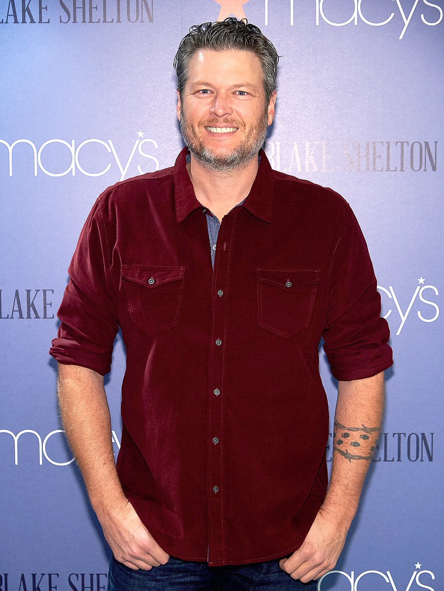 HanneHansen28's tweet photo. Please retweet to vote for #BlakeShelton as #TheCountryArtist of 2021 at the #PCAs 🥰🥰🥰 https://t.co/hgergrLeNE