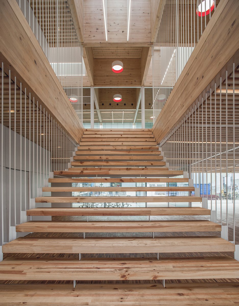 otzarretaTandM's tweet photo. Proyectos de @GrupoFinsa en el libro #Selected21. Estará en @SelectedBilbao para hacer un repaso a través de la madera natural y el pino marítimo para bricolaje, jardinería y exteriores. Además, presenta el espacio Wow by Finsa en #Bilbao.
#BBDW #BBDW21 #OtzarretaThinkandMake https://t.co/xHjFVnM3Bu