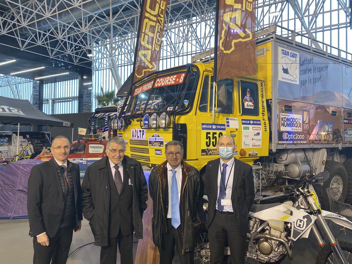 Visite inaugurale en présence de <a href="/jmlattes/">LATTES Jean-Michel.</a> adjoint au Maire de Toulouse, Raymond Vié, président CNPA Occitanie, Patrice Vassal, Directeur Général <a href="/TlseEvenements/">Toulouse Evénements</a> et Olivier Cahuzac, directeur du Salon