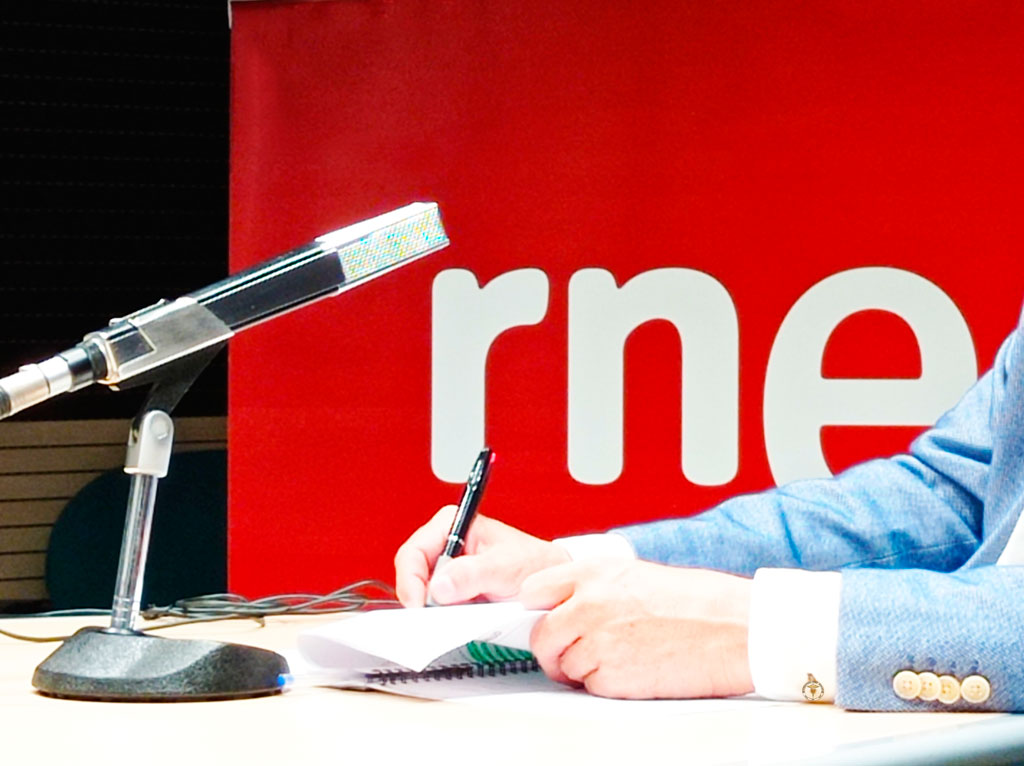 IFM_forestMedic's tweet photo. 🌲🌳🇪🇺la UE se ha fijado la meta de plantar 3000 millones de árboles de aquí al año 2030
🎙️podcast  ¨Futuro abierto¨ RNE🔴 ⬇
https://t.co/a685jGSxck

#ecología #medioambiente #naturaleza #forestacion #cambioclimatico #ciencia #educacionambiental #Salud #bosques #bañosdebosque https://t.co/ixnIyRVRPA