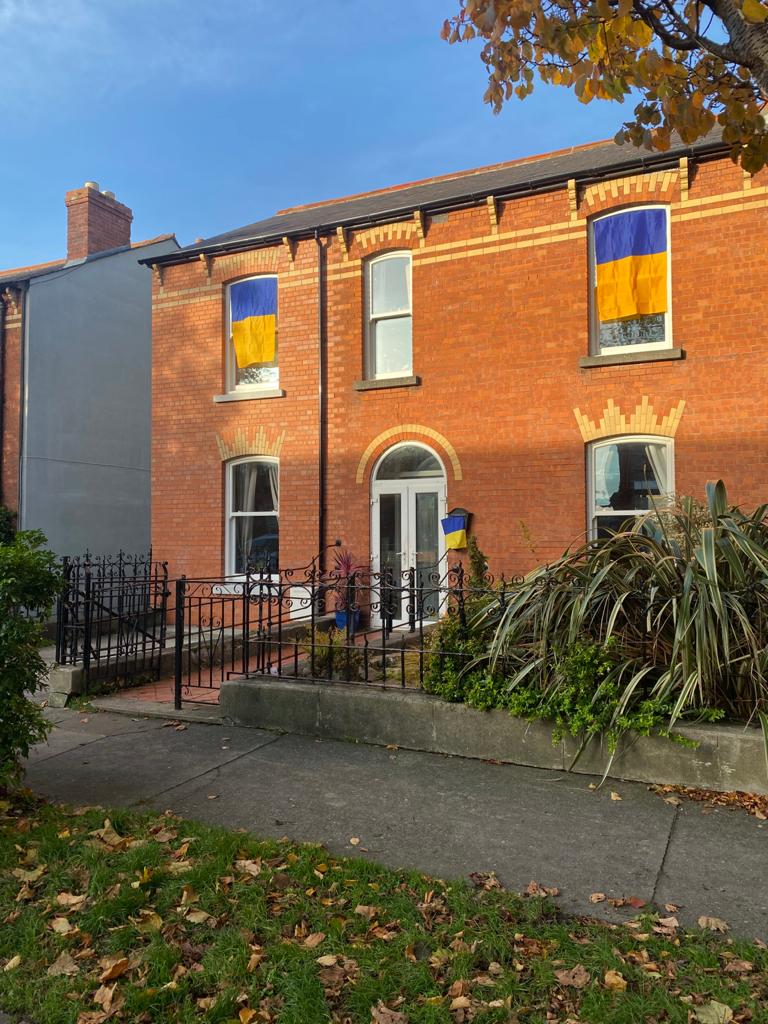 clgNaFianna's tweet photo. Great to see club colours going up all over the community! Let's aim to turn the northside saffron + blue 💪
Please #GetYourColoursOut in support of our senior hurlers this weekend #GoAheadDSHA #NaFiannaAbu 💛💙 https://t.co/56UKzitp10