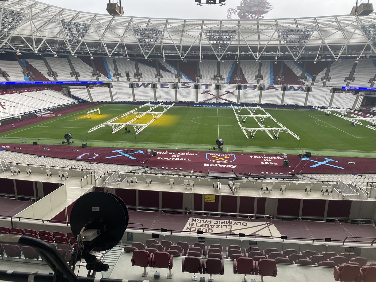 kirstbates1's tweet photo. Great to be out and about at live events again. Pop over to say hi if you are at #SEC2021 today!  
@CIH_events https://t.co/Mme7ER07it
