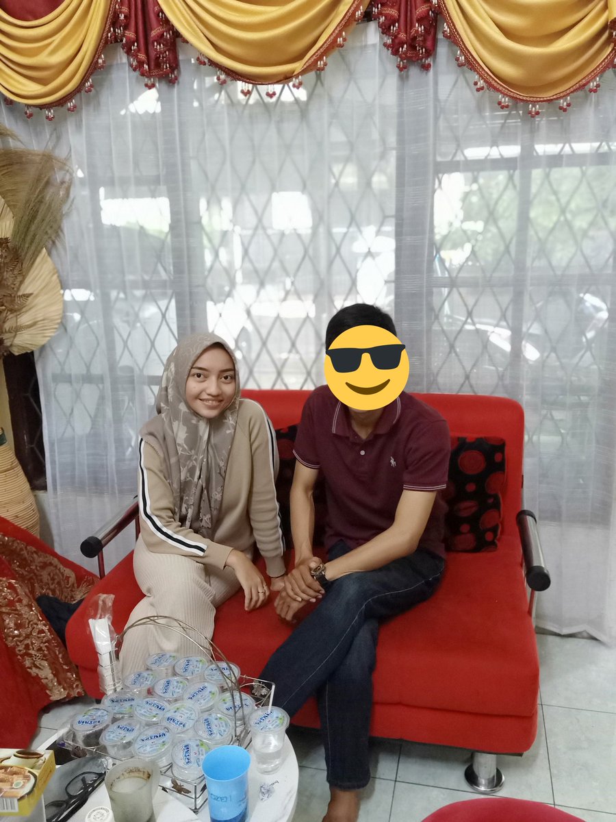 liiliterally's tweet photo. Baru kali ini, pertama kali ketemu orng udh dihadepin pertanyaan simpel tapi bikin otak mikir keras😅
Anyway ternyata orngnya asik, baik &amp; pikirannya luas https://t.co/XDUnOw97uy
