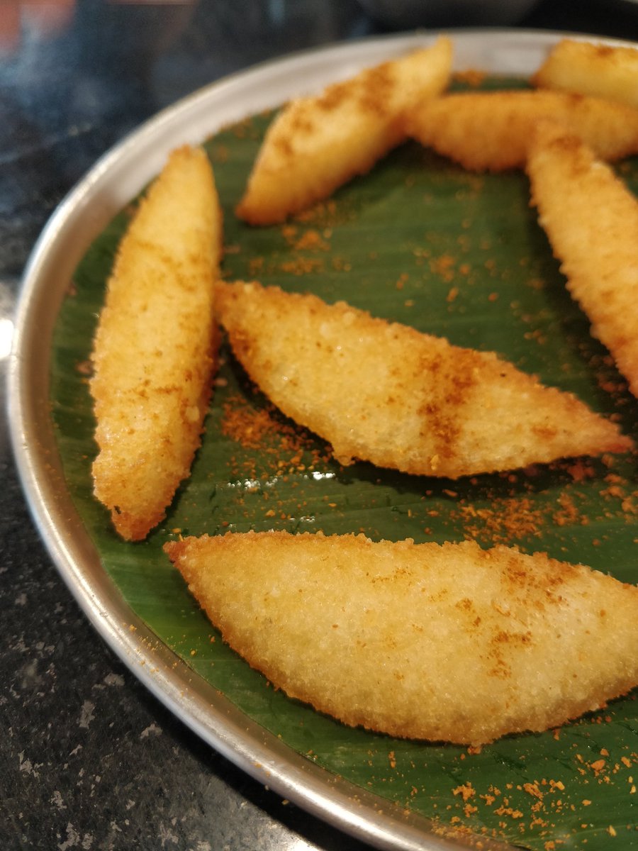 HolbrooksScott's tweet photo. Malkapodi , idli fries and chatni platter kind of a day and am in #kolkata very much.. #dosacoffee https://t.co/FXuEnQzP8p