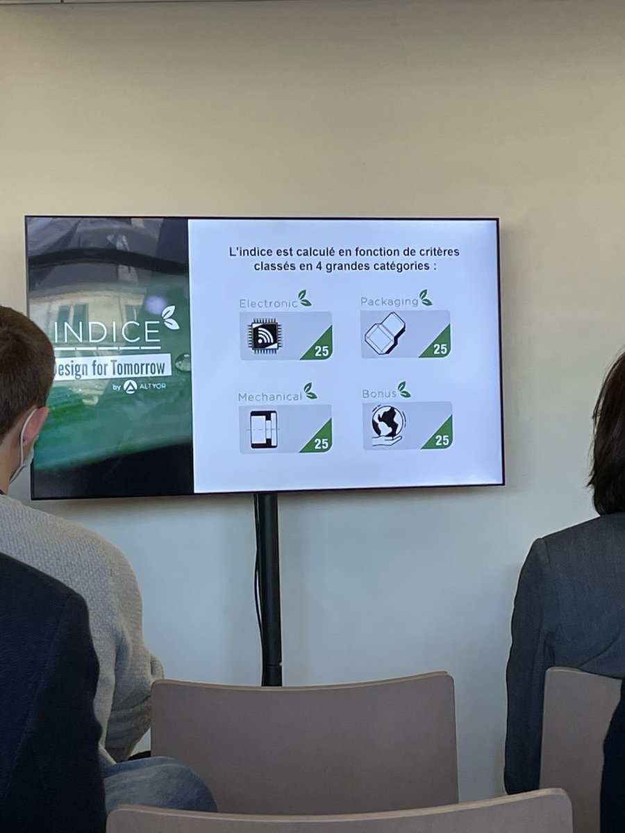 Sabrina Hm tweet media