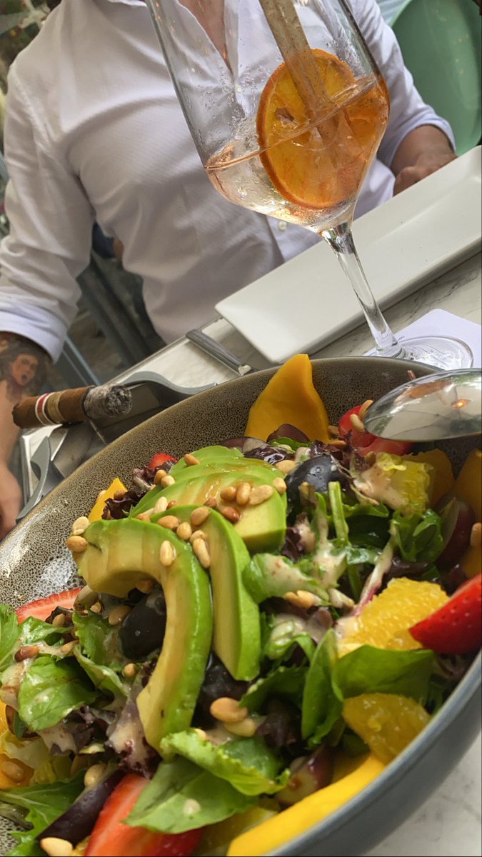 bidaiatraveler's tweet photo. Si aún no conoces la gastronomía de Madrid, ya estás tardando. ¿Qué tal una escapada el próximo fin de semana?🥑🥙
#COMM21 #comida #delicia #comida #happymoments https://t.co/MTkBpGEDkA