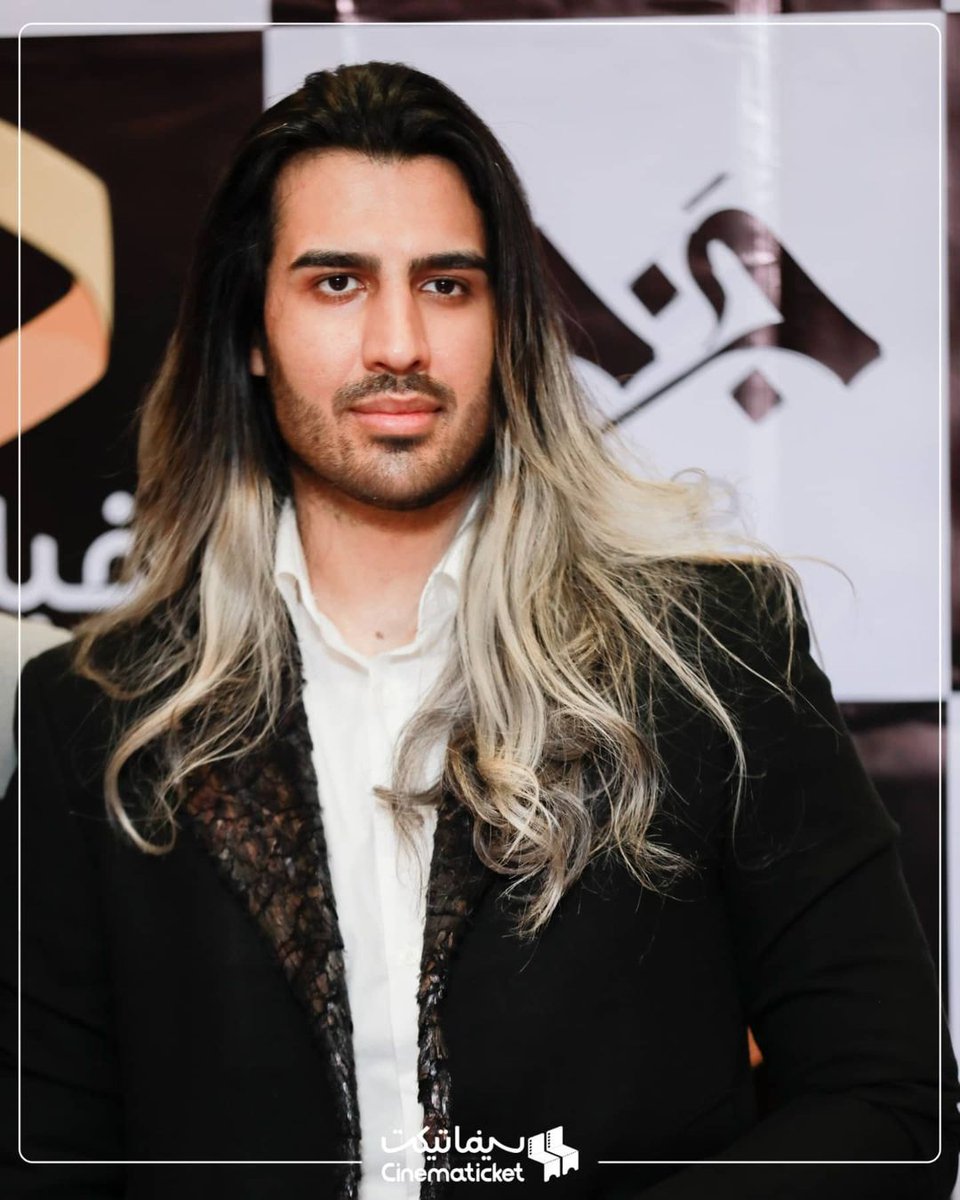 soomi__Mr's tweet photo. شما ها به تتلو بخاطر تتوهاش هیت دادین ،مگه رو صورت شما تتو کرد؟! مگه شما دردش رو کشیدین؟! صورت خودشه،بدن خودشه دوست داشته تتو بزنه! الان هم بحث همینه رهام هادیان موهای خودش بوده دوست داشته رنگ کنه ،دوست داشته بلند کنه ،قبضش واسه شما میاد؟!😂🤌
#تتلو #رهام_هادیان #ماکان_بند https://t.co/V65RCnyNqa