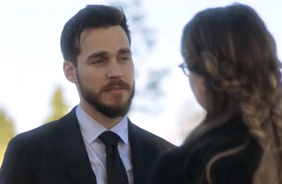 supergrlkaramel's tweet photo. "actually i don't think i'll ever be back in this lifetime" 

their faces, especially hers...i am devastated my heart 💔😢 https://t.co/HesF0Akiel
