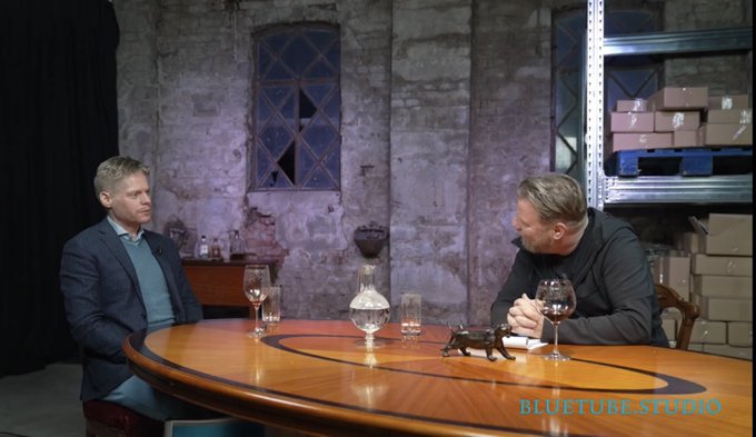 FD0zhotXEAwGJf5?format=jpg&name=small