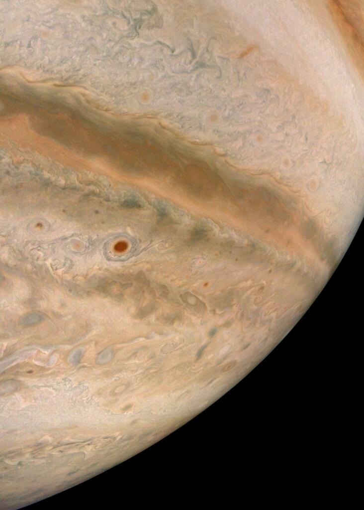 Mocha Swirls in Jupiter’s Turbulent Atmosphere via NASA ift.tt/30cV57P