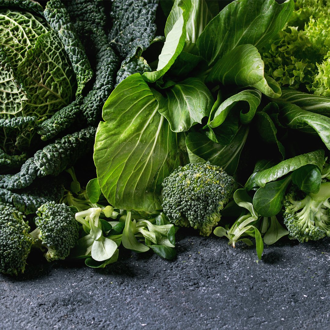 LifeSproutBio's tweet photo. Tip of the week 👍 What's in your salad? 🥗 Check out The 13 Healthiest Leafy Green Vegetables and their benefits: https://t.co/stuDJg0wxc https://t.co/CT7QWxlNx8