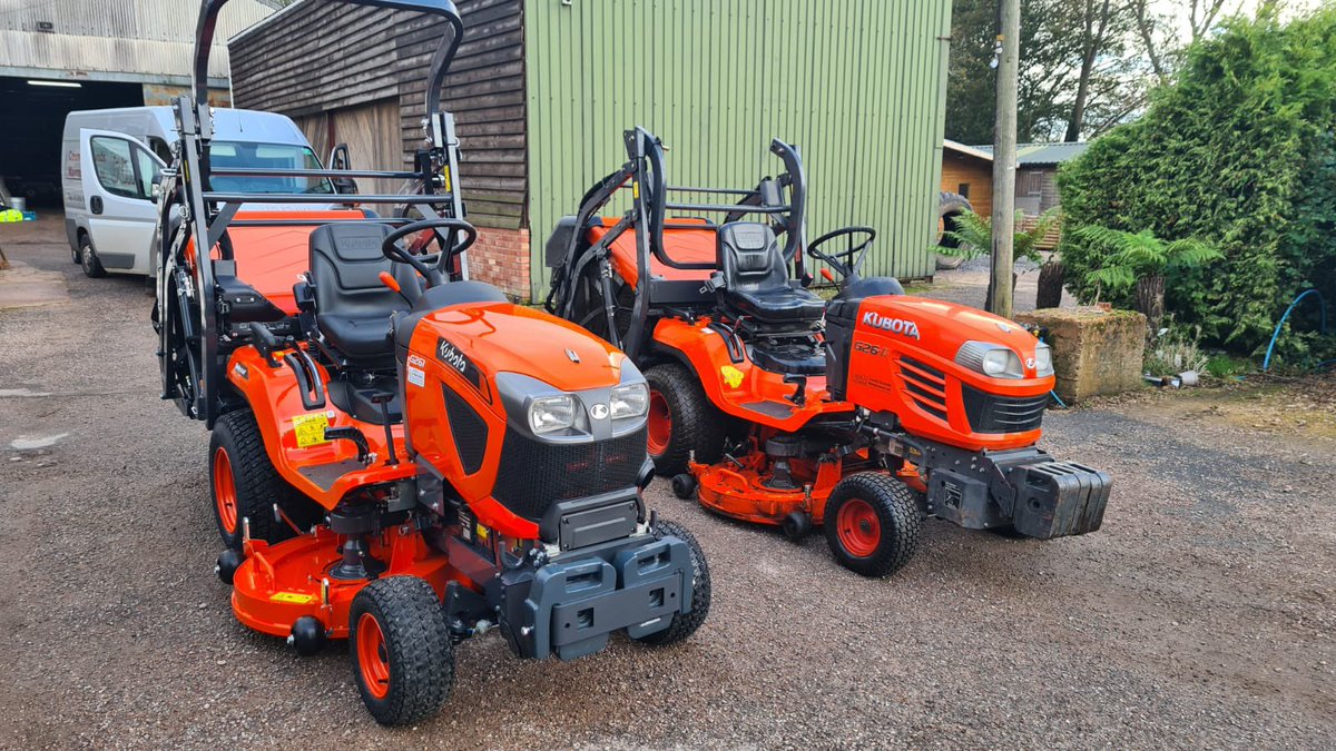 CountyGrounds's tweet image. Always exciting when you get a new delivery….even though the mowing season is ending  @KubotaUK