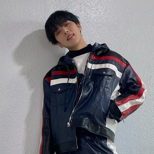 luv9311's tweet photo. 창균이 의상 민혁이가 댕기가요에서 입었던거네 https://t.co/BRXPKWvpiy