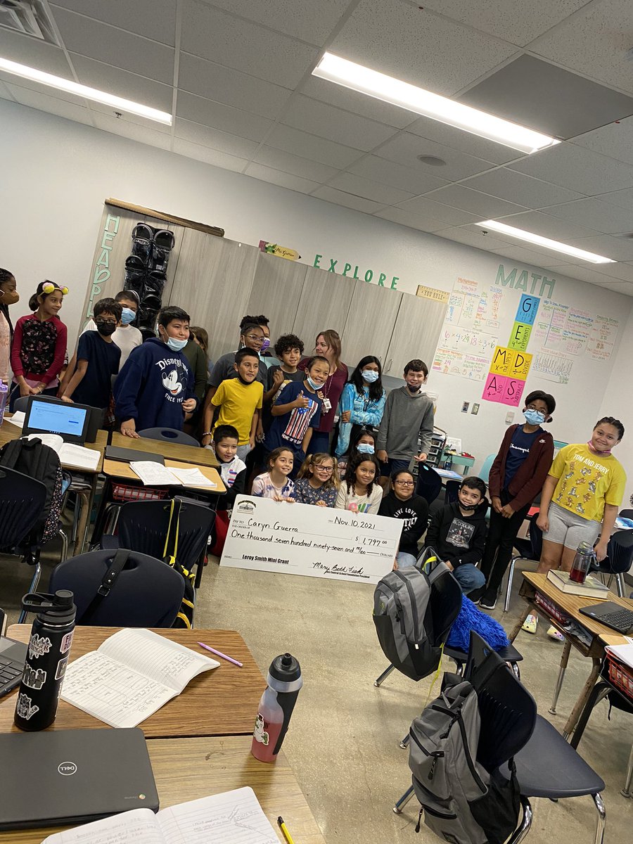 Two grants awarded today for our 3rd grade team and Robotics club! Congratulations!! <a href="/ECISDtweets/">East Central ISD</a> <a href="/semustangpride/">Sinclair Elementary</a> <a href="/MrsDylla6/">Katy Dylla</a> <a href="/5thGuerra/">Caryn Guerra</a>
