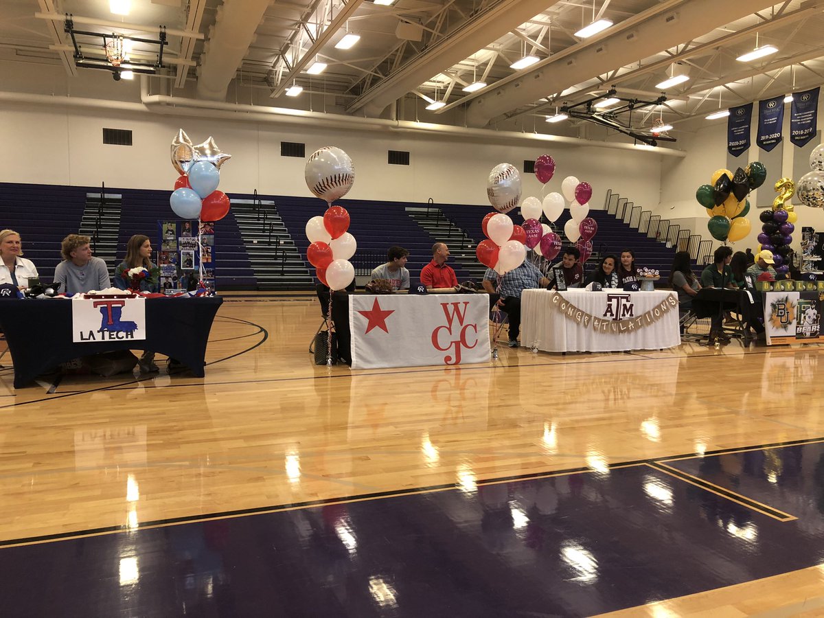 Big morning for <a href="/CRidgeBaseball/">Cedar Ridge Baseball</a>.   Four of our guys signed their NLI.  Excited for their future, thankful for their efforts.   Congratulations <a href="/HavernJacob/">Jacob Havern</a> <a href="/tucktuckallen/">Tucker Allen</a> @bryson_dudley16 <a href="/DannyValadez13/">Danny Valadez</a> #LATech #WCJC #Baylor #aTm Go Raiders!!