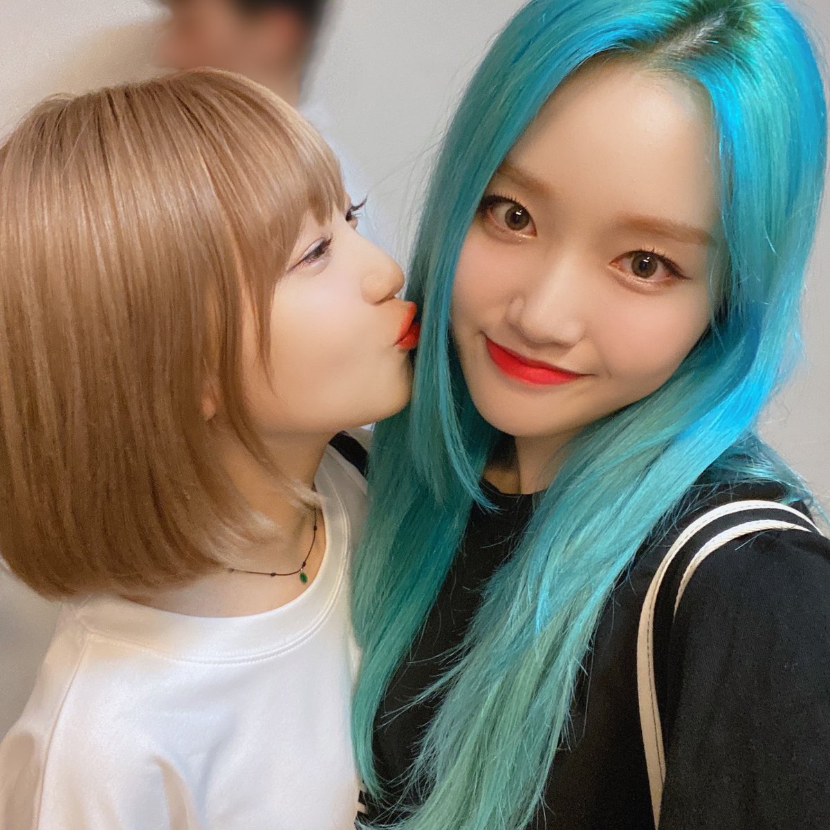 hyewonquotes's tweet image. #HappyYeojinDay 🐸🧡