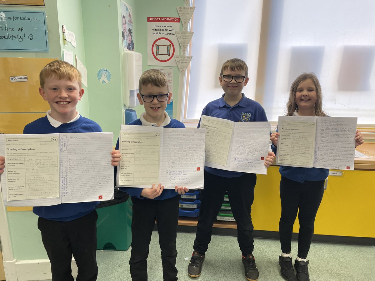 DeanburnPS_P7A's tweet image. Here are this week’s ⭐️ writers! #VCOP #BigWritingAdventures #CharacterDescription #Adjectives #Proud 😊