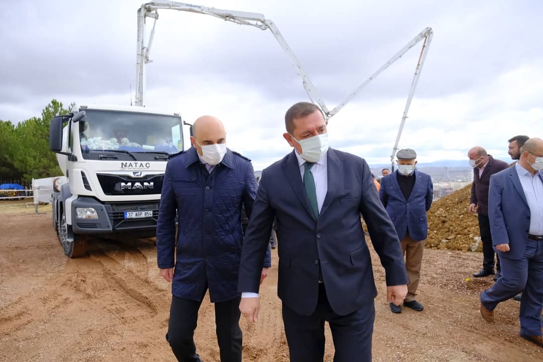 GVidinlioglu's tweet photo. Serbest Muhasebeci Mali Müşavirler Odası Yeni Hizmet Binası Temel Atma Törenine katıldık. Hayırlısıyla tamamına ermesini temenni eder, ilimize yapılan hizmetlerin bu binada da devam etmesini dilerim. https://t.co/kxowmriNUb