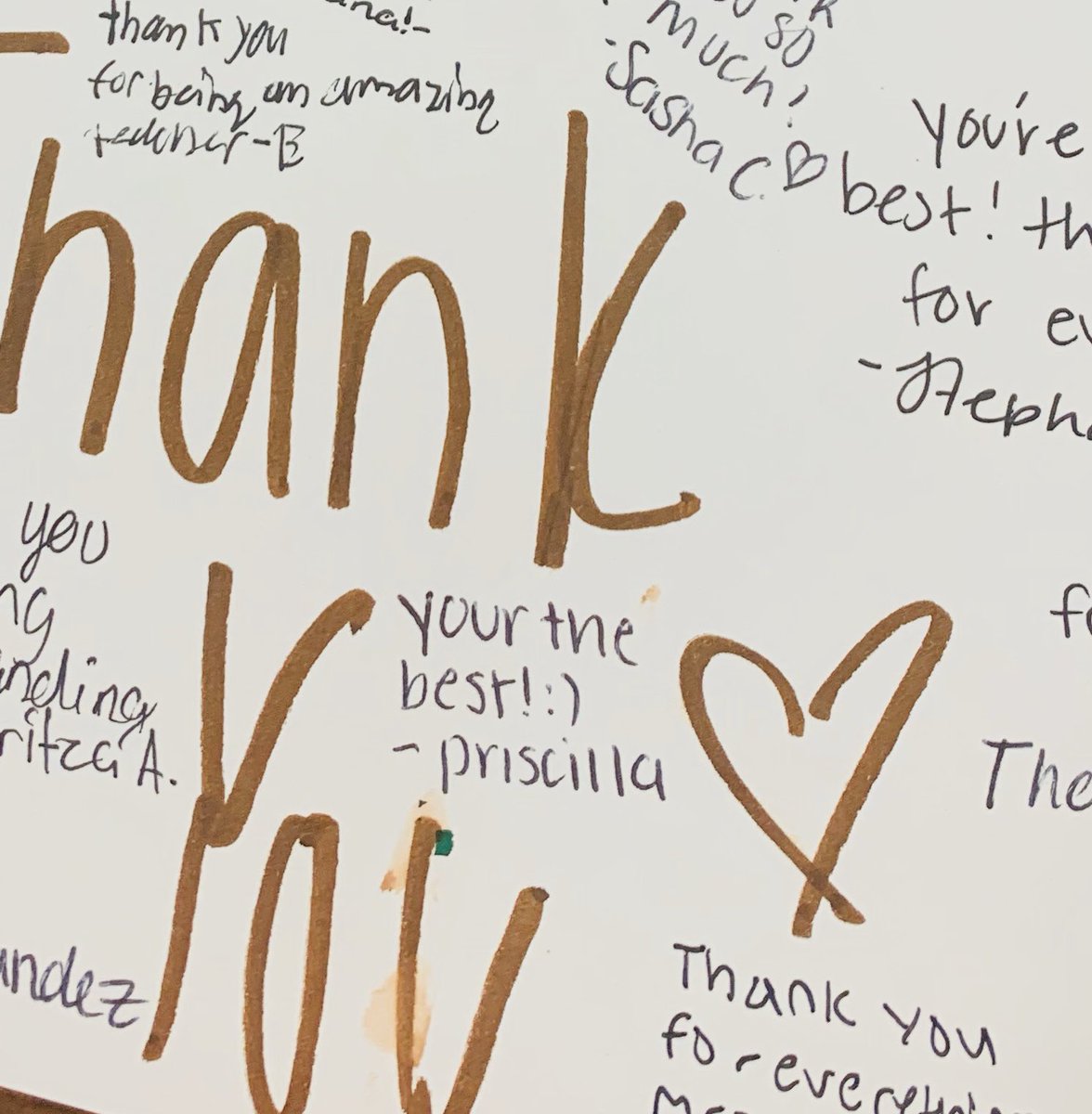 bpa_sam's tweet photo. When your BPA class gives you a Thank You card 🥰it makes my heart smile! ❤️ @isaaa_z @socorrogutiexez @socorrogutiexez @MaryAsc_17 @jasmineyanezz @maryeriix  @litzyjanneth_ @shandon #thankfulteacher https://t.co/OYlwYWIbIv