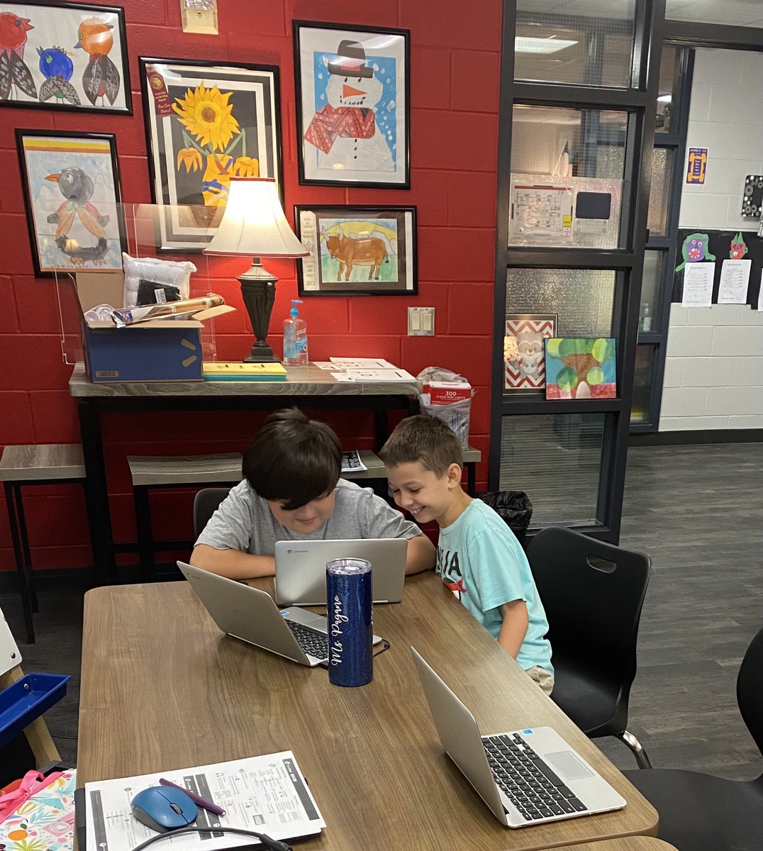 HeatherPags6's tweet photo. Having a great time learning how co-writer and snap and read can work together! 💕@HumbleISD_WHE @HDyslexia @angelaa64367815 https://t.co/HlcPJYG80O