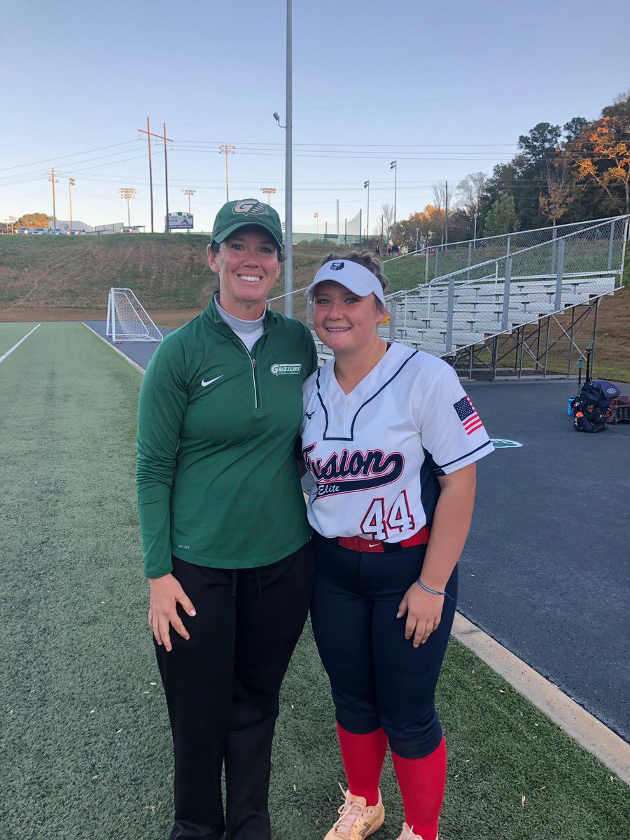 hcantrell65's tweet photo. Thank you @GrizzlyCoachKat @GGC_Softball GGC_Softball for hosting such a great camp! I learned something new from every coach there and can’t wait to put it all to use starting with my Fusion travel season! https://t.co/t49LfLTvKh