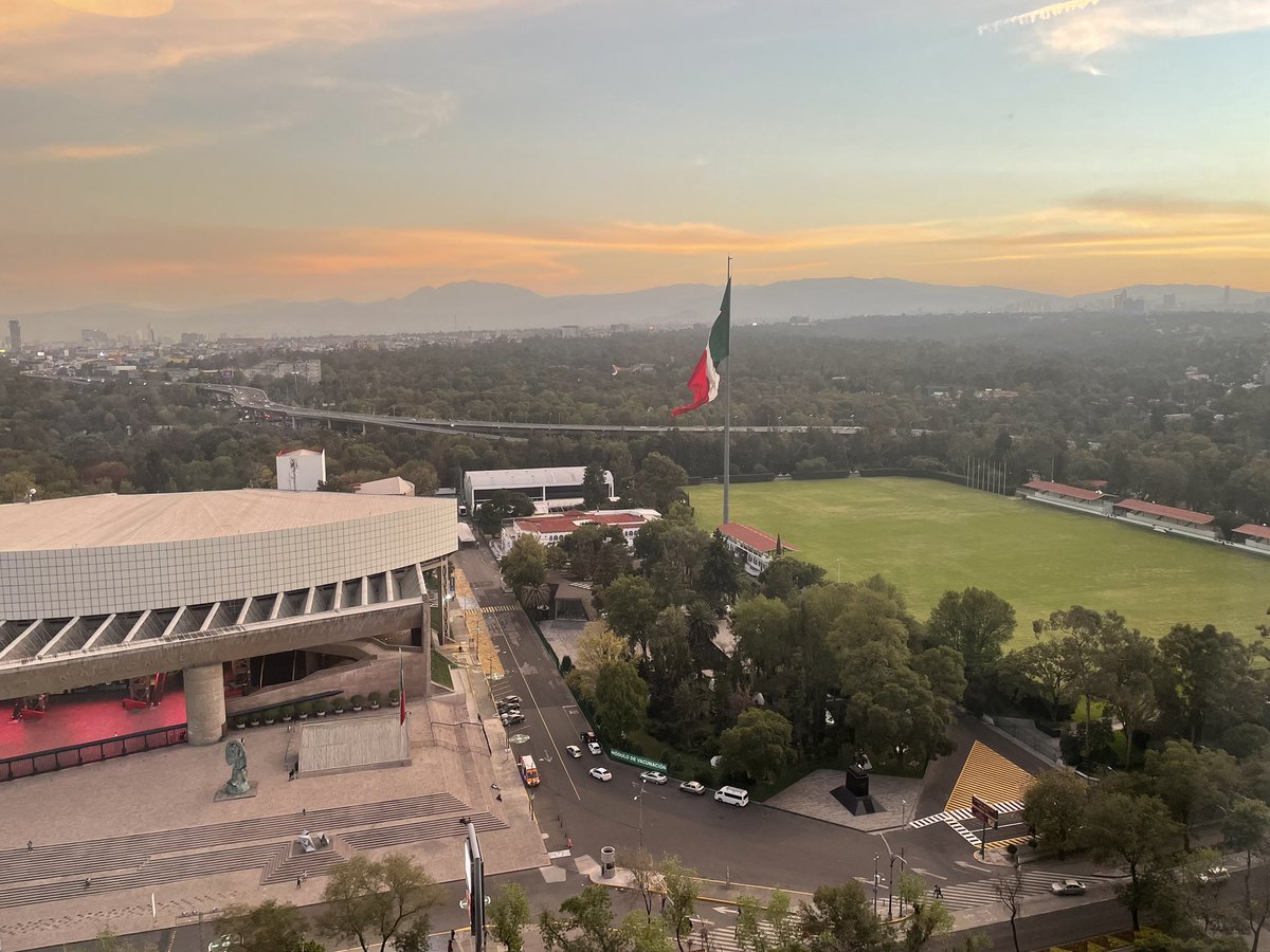 The <a href="/MACH9digital/">MACH9</a> crew and I are closing out a long weekend in #MexicoCity. It felt great to be back home and to share that experience with the dedicated team at #MACH9. We're bringing home some big news, too. So stay tuned! #NewBusiness