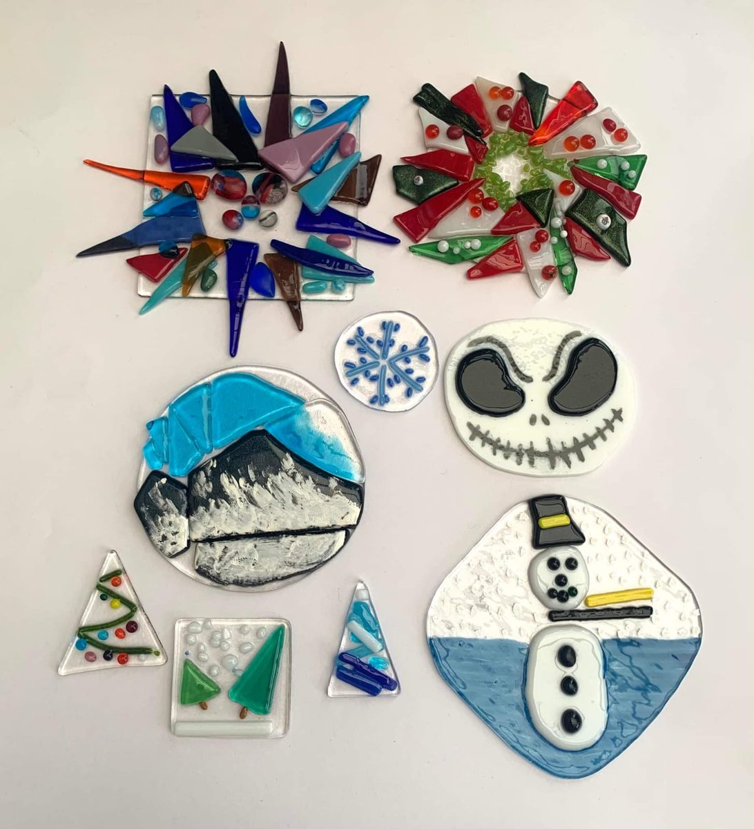 Rotherhamcreat2's tweet photo. We have certainly been busy this week so far. Look at these amazing Festive Coasters created by our adult learners. The first time they have done a fused glass workshop and these are their amazing results. Superb work. #creativecommunities #rotherhamcreative #adultlearning #fun https://t.co/yTkJ99mMHU