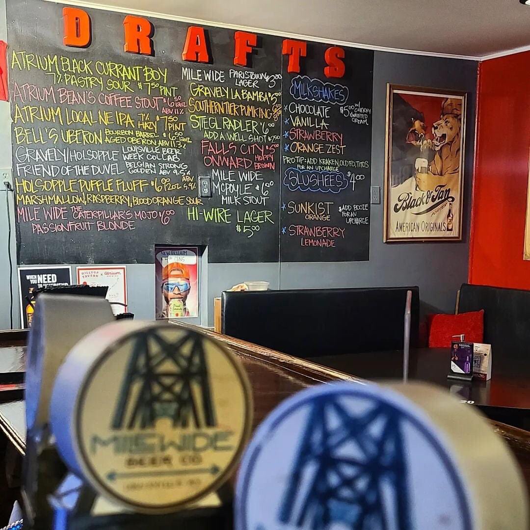 LouAleTrail's tweet photo. Appreciation post! Hilltop Tavern is one of our favorite bars in town. Not only do they support Louisville Ale Trail, but they’re also the go-to spot for pint nights and Louisville Beer Week events.

Photos: Hilltop Tavern + Jesse Hurt Photography https://t.co/IdR9CNwWjM