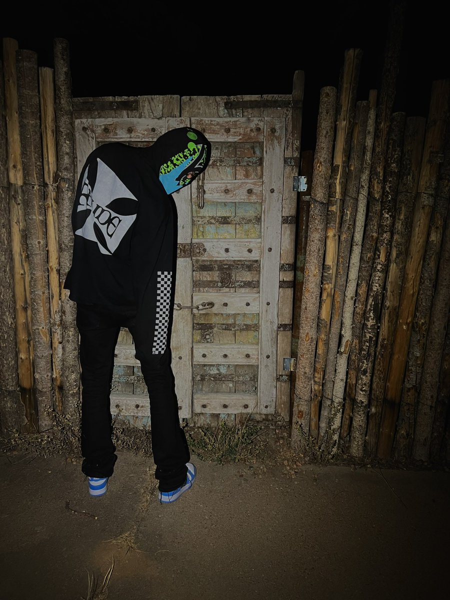 gabegotemkicks's tweet photo. IN the DARKEST hours I GAIN sight🦉

@asspizza @rhude @KodakBlack1k
#model #fashion #rhude #asspizza #mensbestfits #whatyourocking #levis https://t.co/gkL8FYzyEk