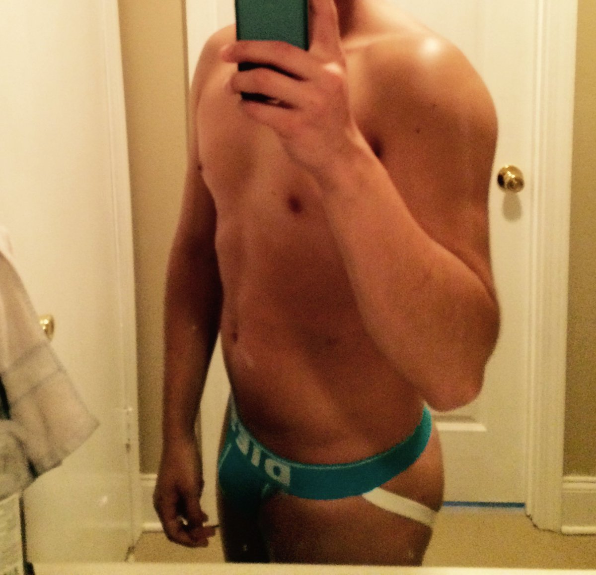 Anotherfhotstud tweet picture