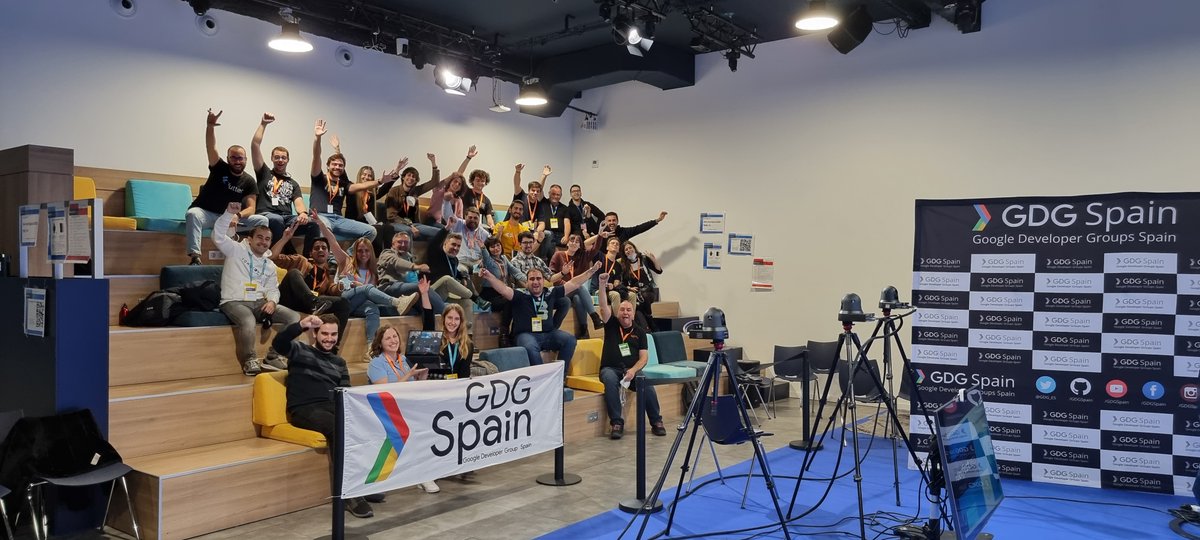 aleturin's tweet photo. One of my favourite #GoogleDevCommunity moment this year has definitely been #DevFestSpain2021 by @GDG_ES.
I am looking forward to more moment like this one in the next few months! https://t.co/VBrkcsWIJz