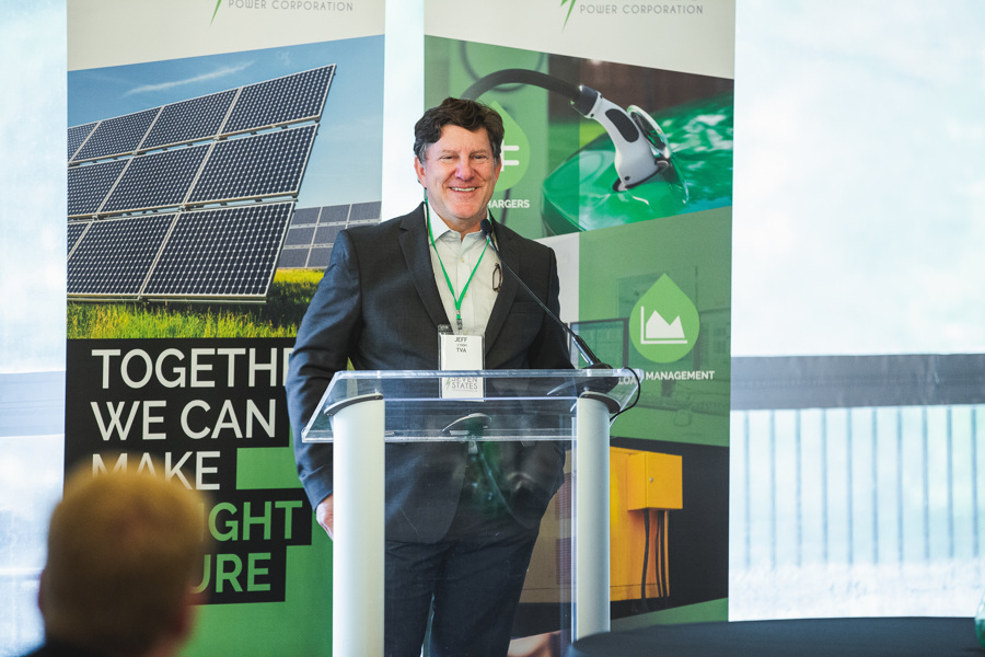 7StatesPower's tweet photo. Thank you to @TVAnews President and CEO Jeff Lyash and @VW VP of Engineering Wolfgang Maluche for joining us at our annual meeting last week to discuss the important role we all play in moving the #valleyforward together! #designdevelopdeploy #7SPC #results https://t.co/tnsvFAlSXX